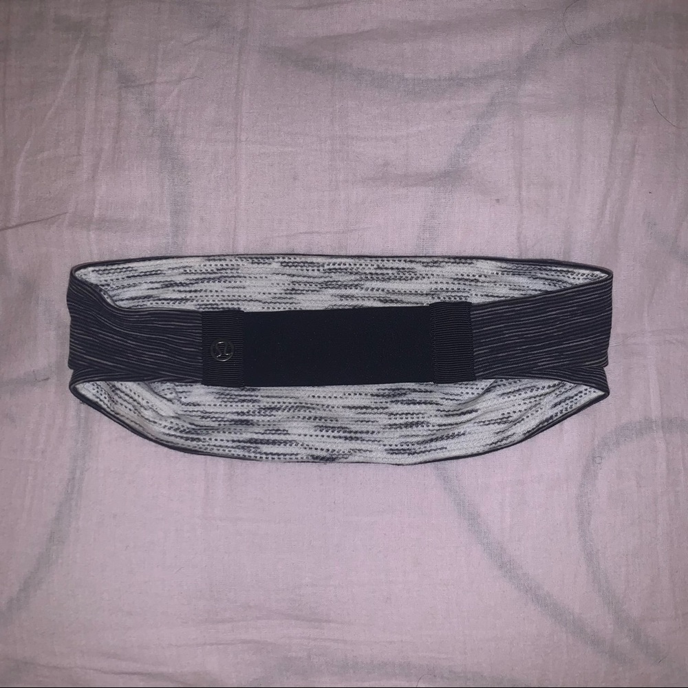 Reversible Lululemon headband